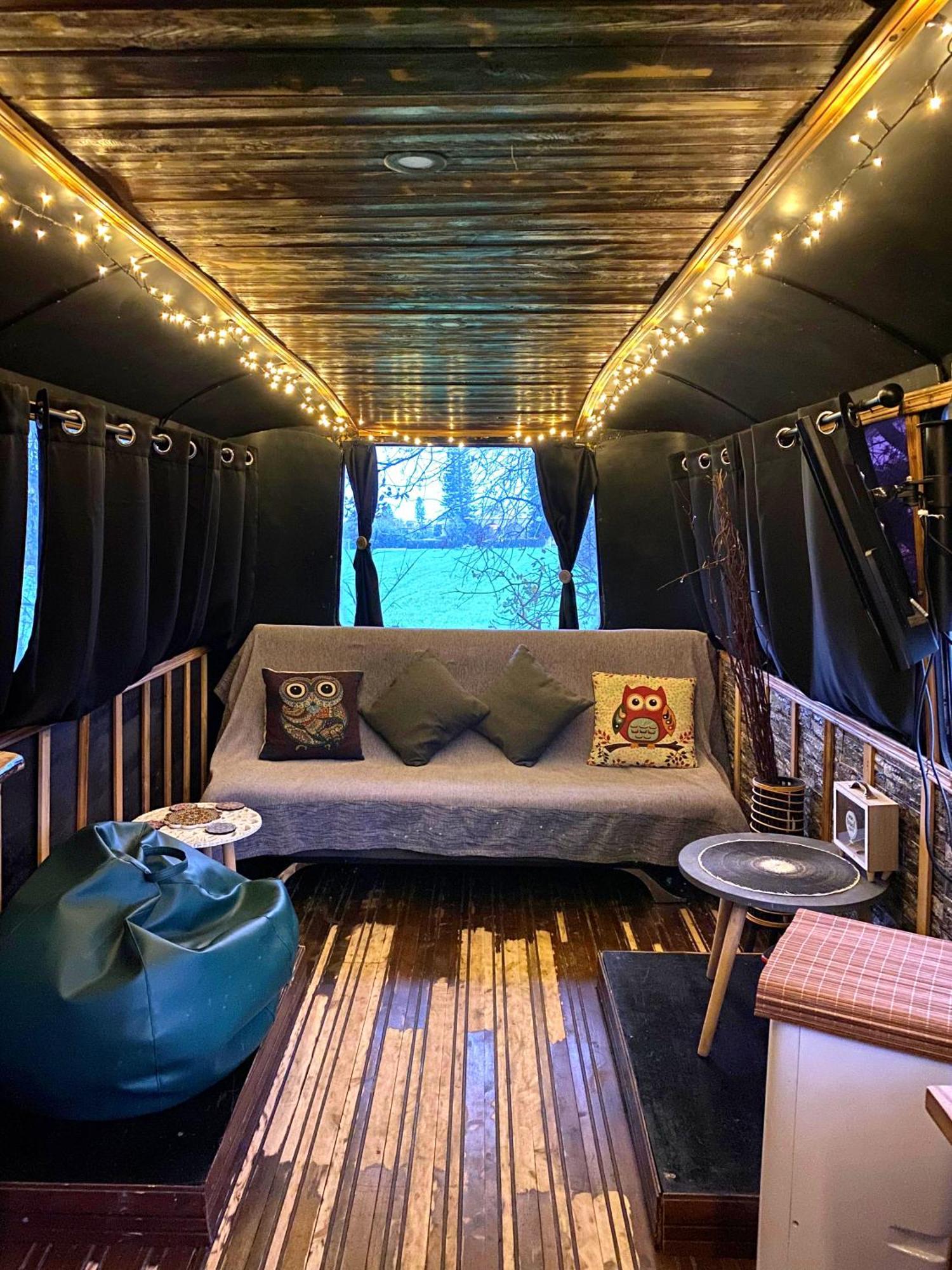 - Magic Bus - Hotel Klorakas Bagian luar foto